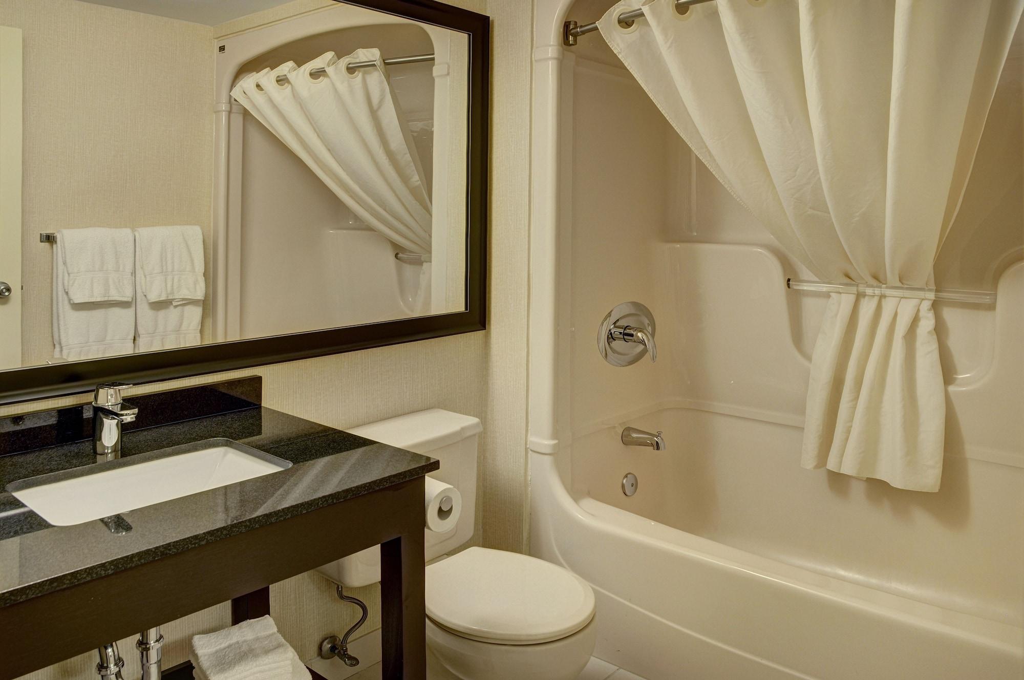 Comfort Inn Кобург Экстерьер фото